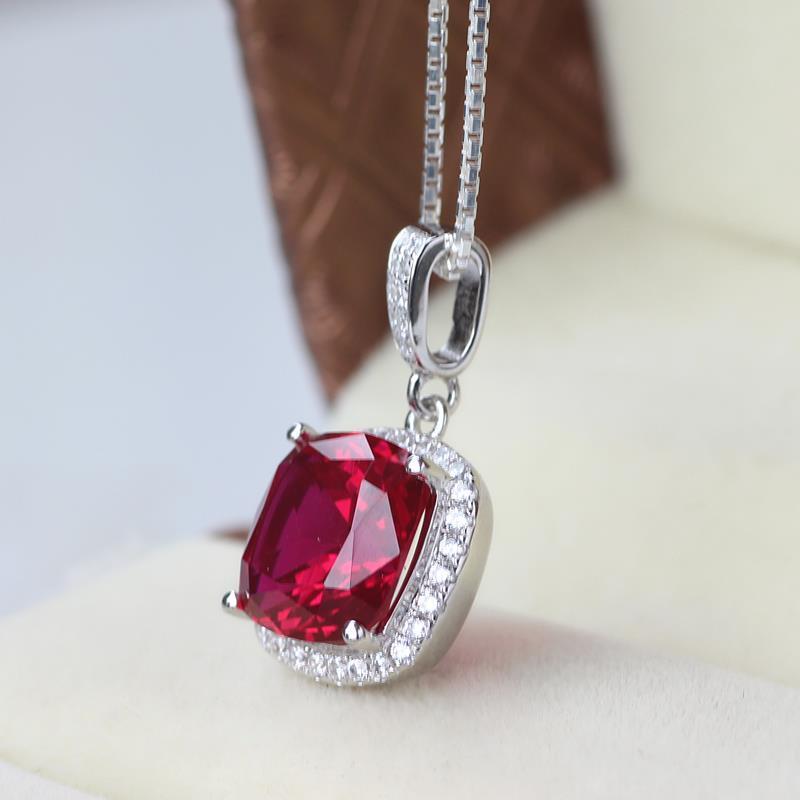 14K Gold White Red Aaa Ruby With Diamonds 8.25 Ct Pendant Necklace