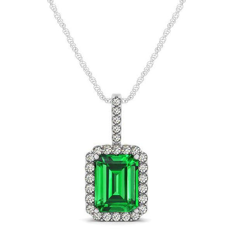14K White Gold 6.25 Carats Emerald And Diamonds Pendant With Chain